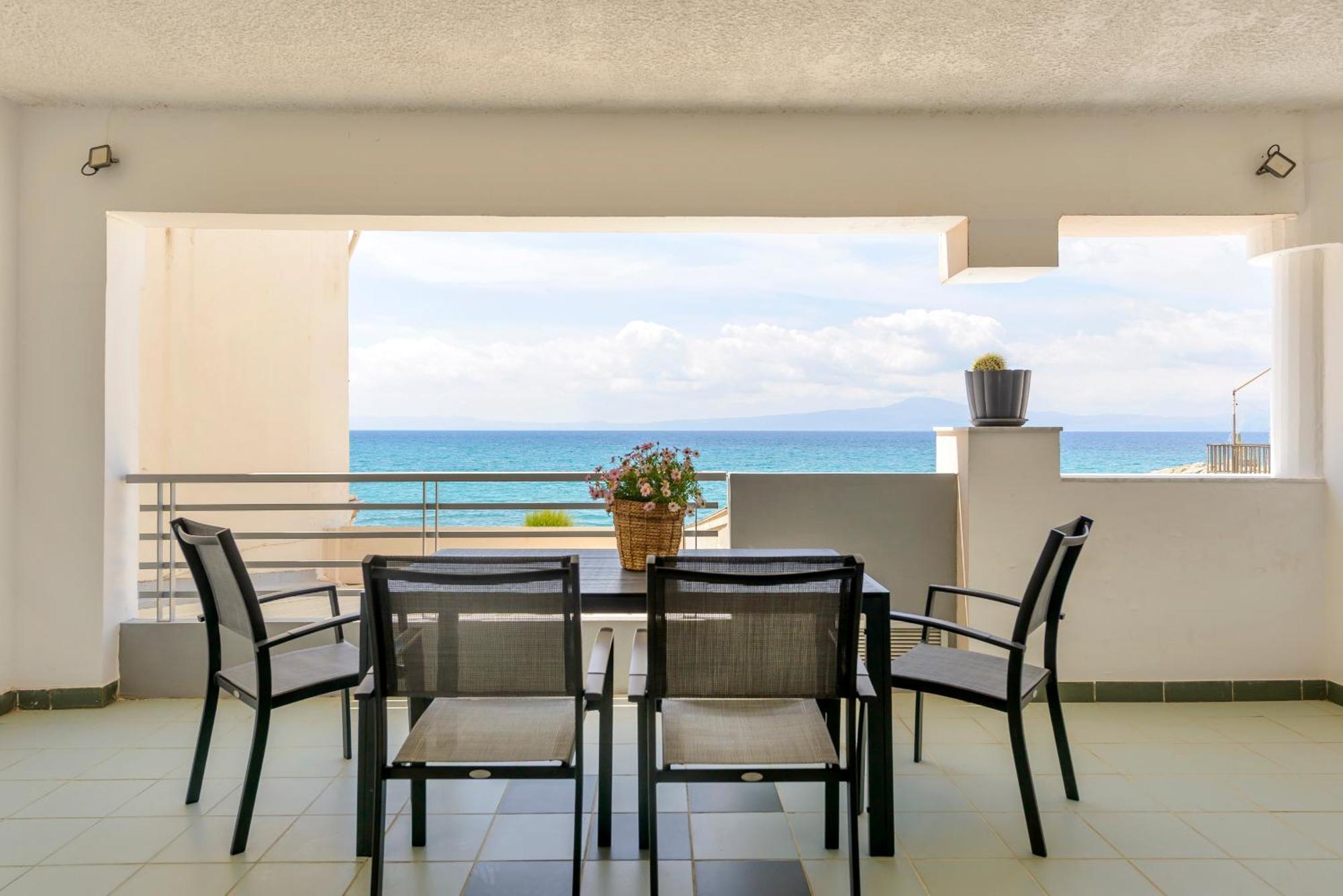 Agali 2 Maizonette Front Of The Sea Apartment Akrogiali Luaran gambar